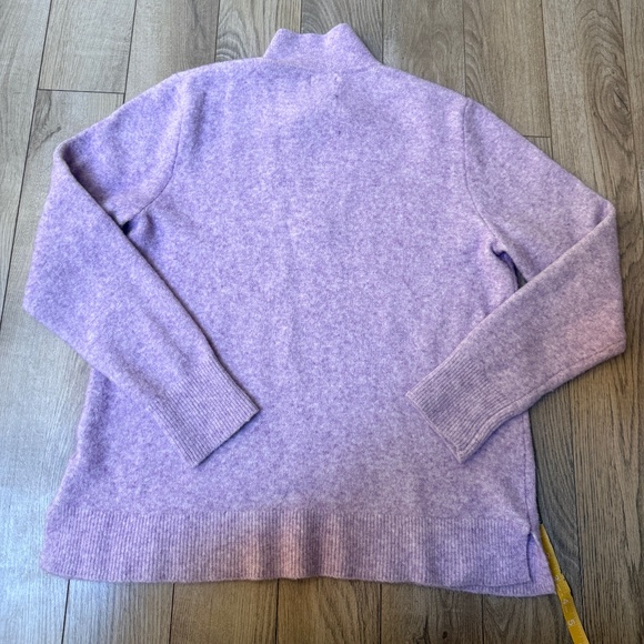 JCREW Lavender EXTRA SOFT sweater size L - Picture 9 of 9